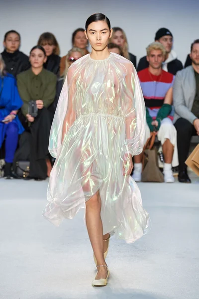 Look 26